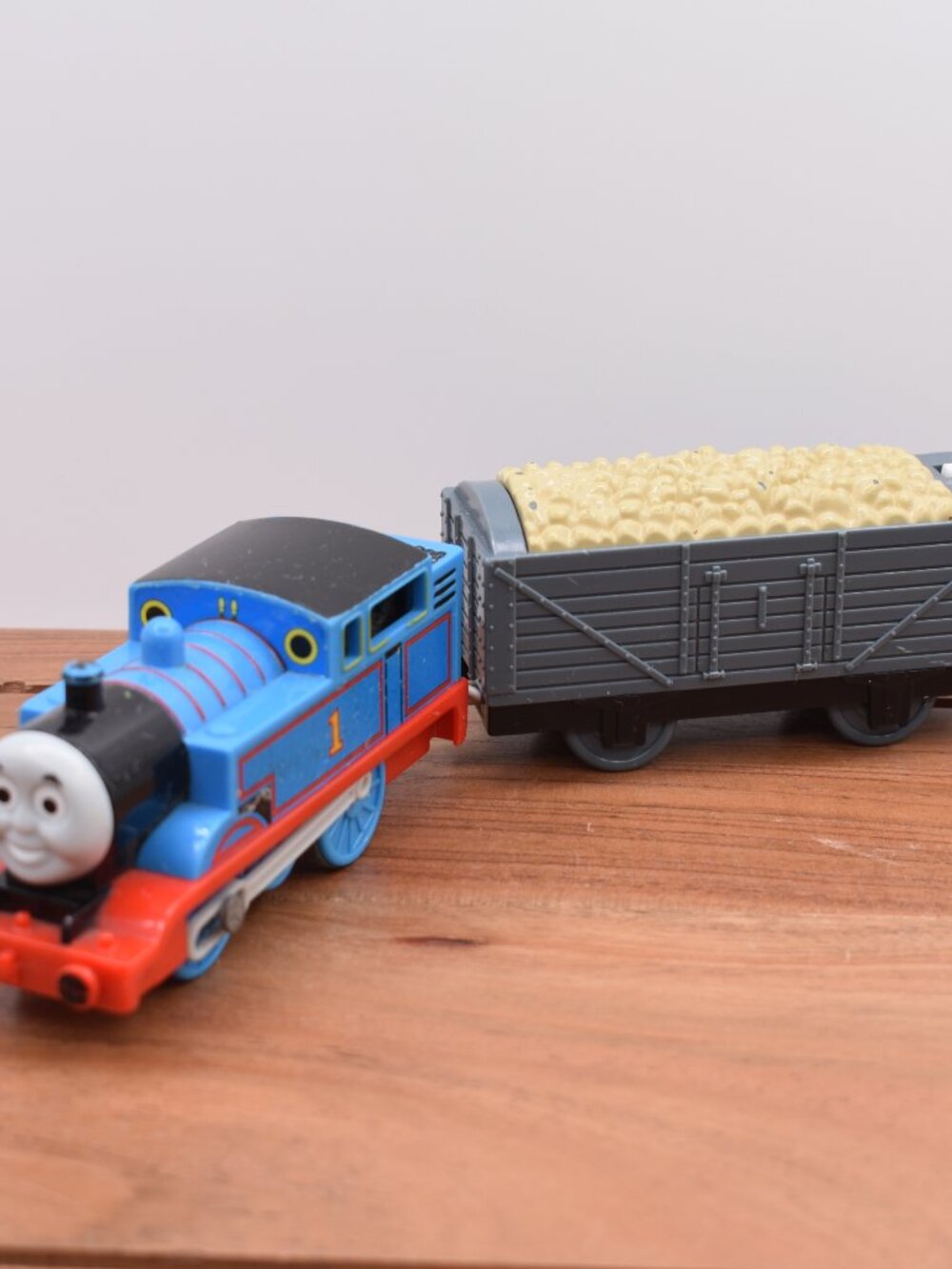 Talking Thomas & Chuffs Motorized Tender 2009 - Thomas and Friends Trains Engine